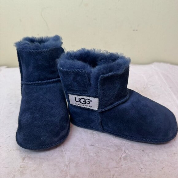 UGG Erin Sheepskin Classic Toddler Boot Slipper Fur Leather Kids Large 5202 - Picture 1 of 16